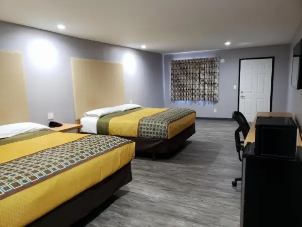 Regal Inn Main image